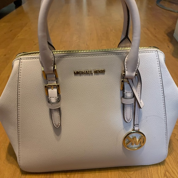 Brand new mk bag used once in great condition - Picture 1 of 3